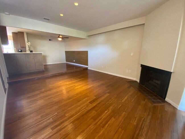 Photo - Seascape Community: 2 Bedroom 2.5 Bath Tow...