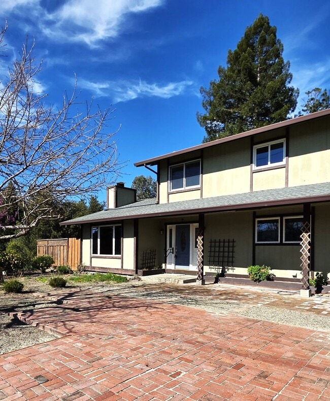 Photo - Fabulous Moraga 4bd+den/3ba Property with Stunning Views & Pool/Spa