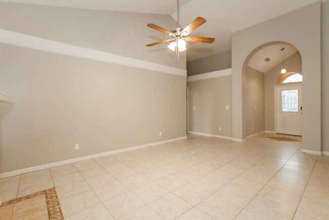 Photo - 707 W Mesquite St