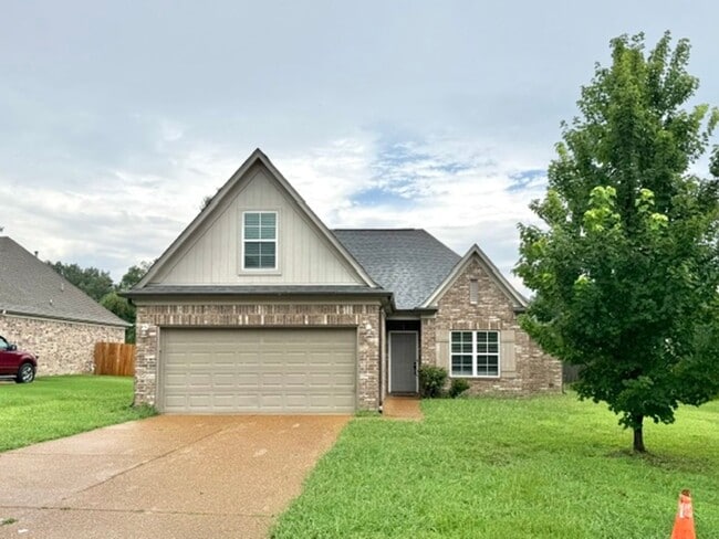 Building Photo - MaywoodDrive8136 Unit 1