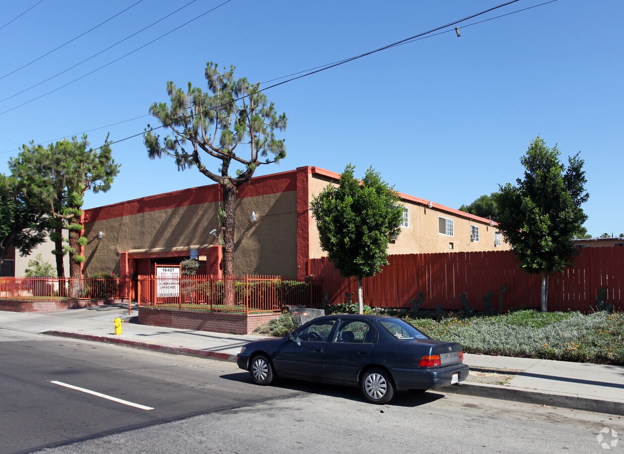 The Pacifica Apartments - The Pacifica Apartments