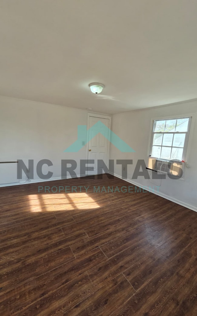 Photo - 613 Quarry St Unit D