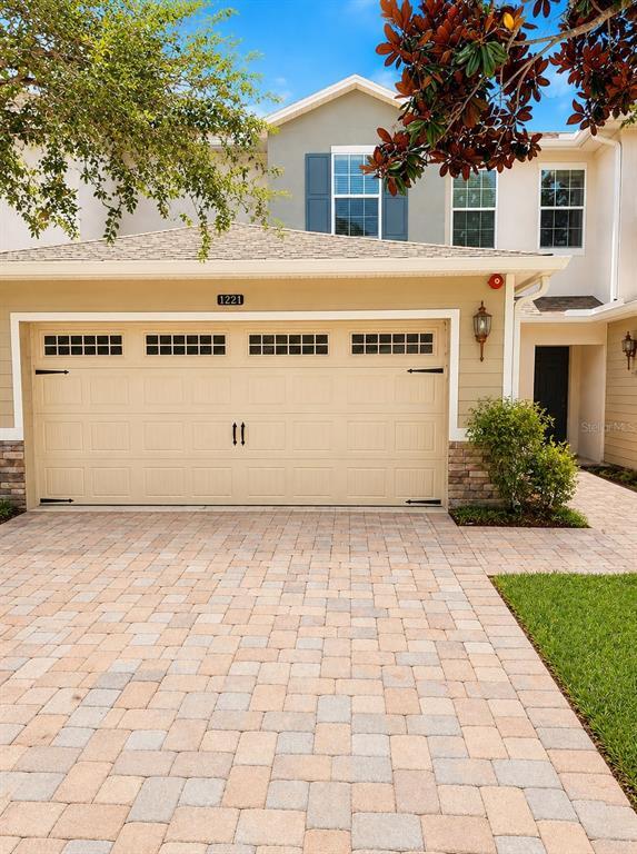 Building Photo - 1221 Priory Cir