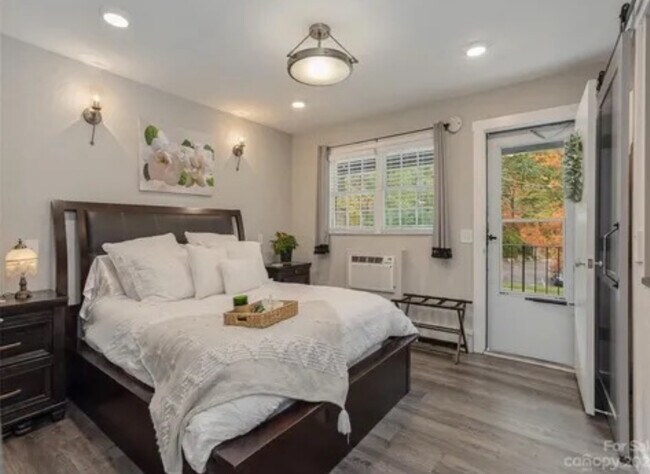 Photo - 1150 W Blue Ridge Rd Unit 221