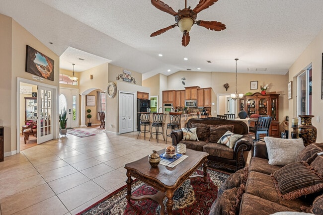 Photo - 3044 SW Savona Blvd