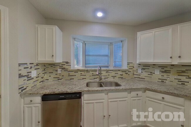 Photo - 2116 Stein Way