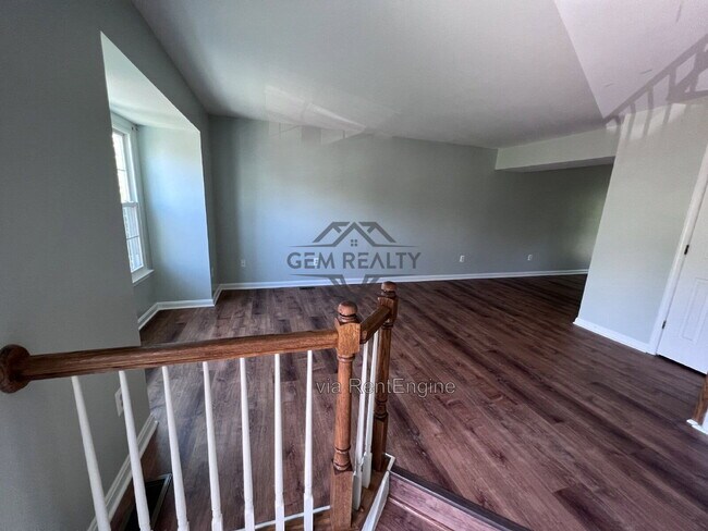 406 Falkirk Ct