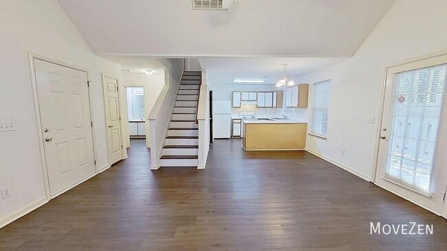 Photo - 319 St Rosea Rd