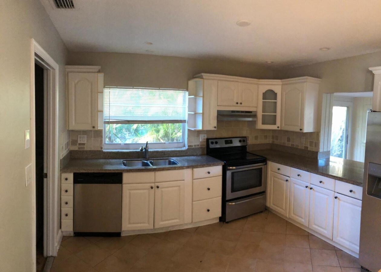 Photo - 22788 SW 65th Way