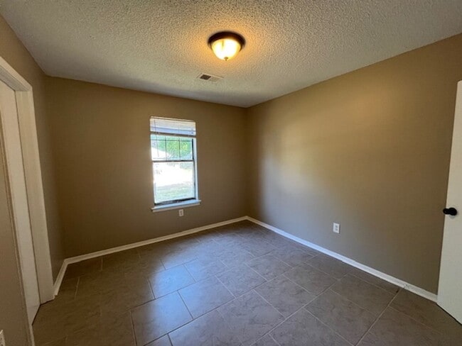 Photo - Renovated 3 Bedroom 1 Bath Home for Rent!!