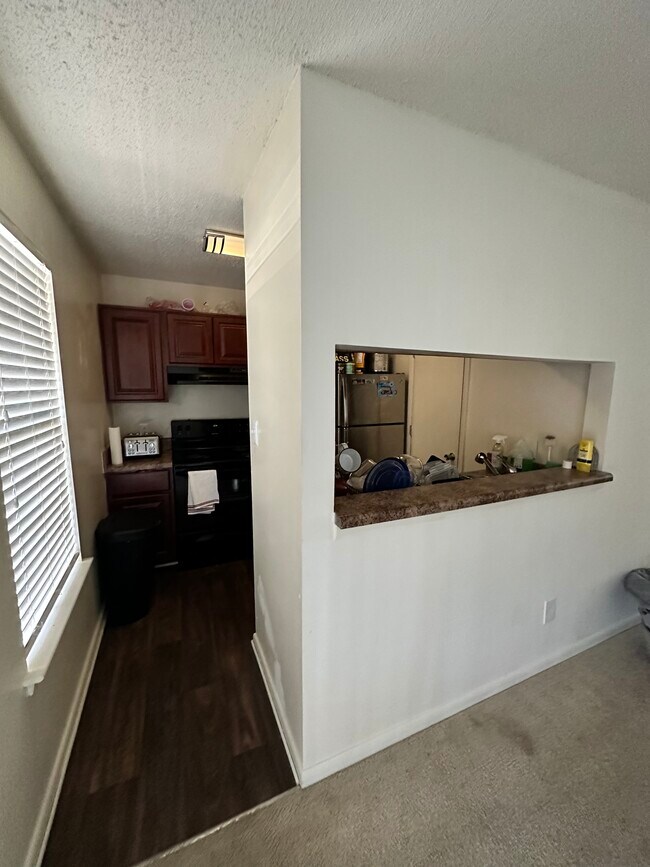 Photo - 1515 Lord Tennyson Arch Unit 1515