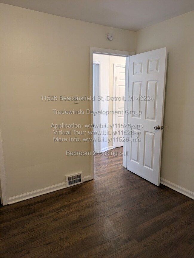 Photo - 11526 Beaconsfield St