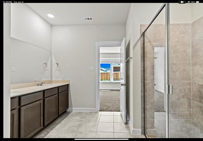 Photo - 138 Blackwell Ln