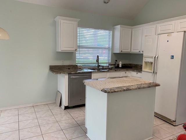 Photo - 2210 Meredith Ln