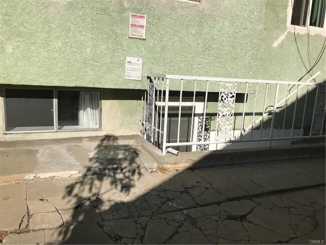 Photo - 1125 Benton Wy Apartment