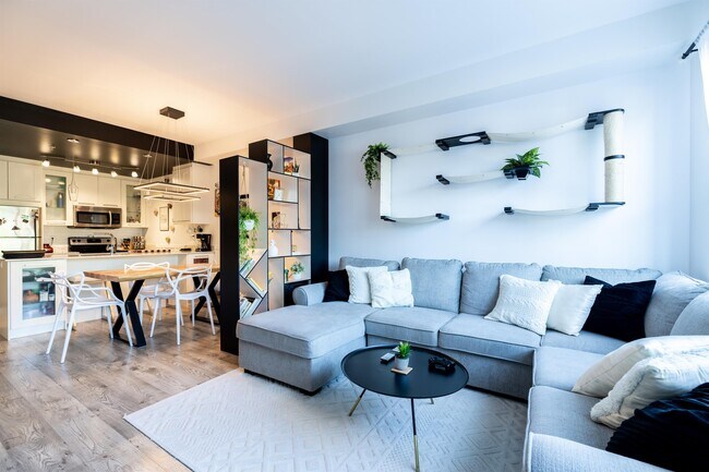 Photo - 2871 Jacklin Rd