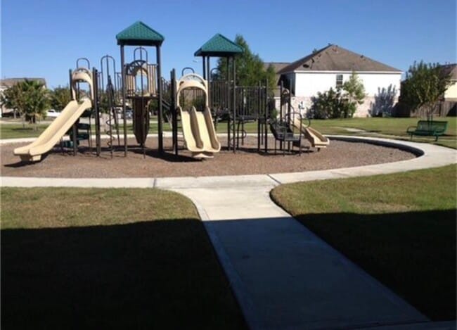 Building Photo - 6611 Early Fall Dr