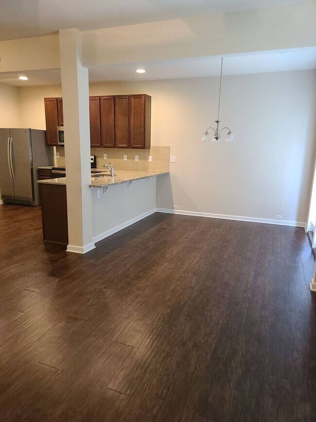Photo - 196 Highland Pointe Cir E