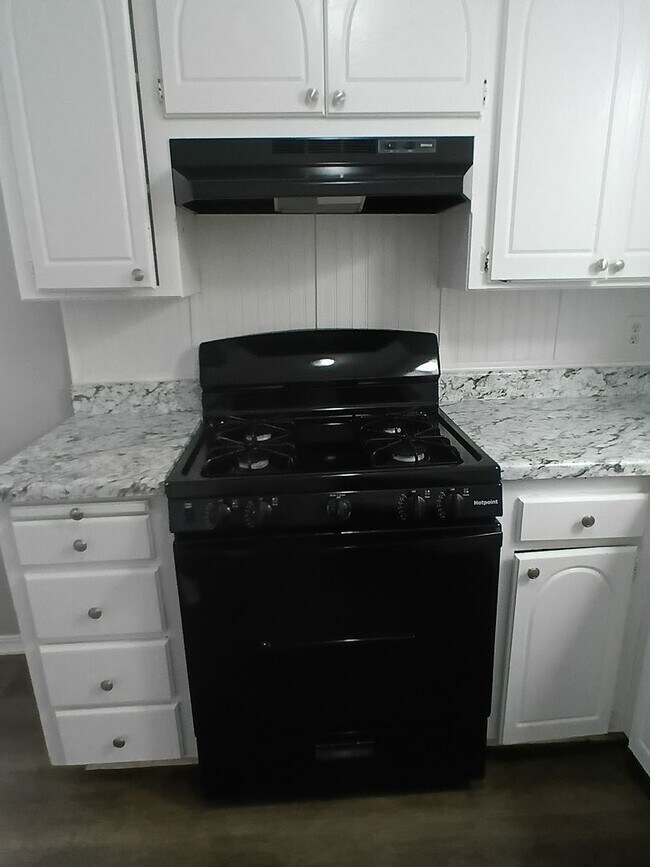 Photo - 801 Meadowridge Dr