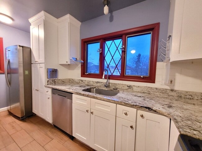 Photo - 31 Lyman Ave