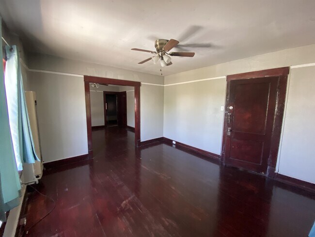 Photo - 1126 E San Antonio Ave