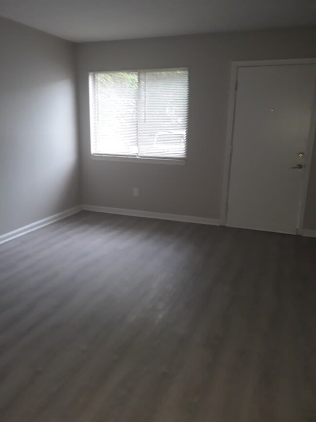 Photo - Lincoln Village Apartments