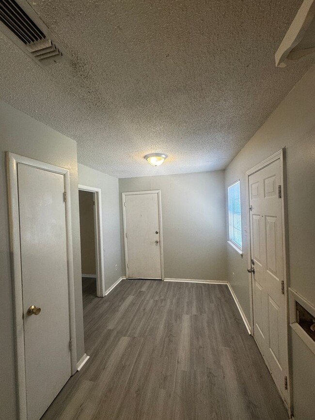 Photo - Located in Lawndale 3/1