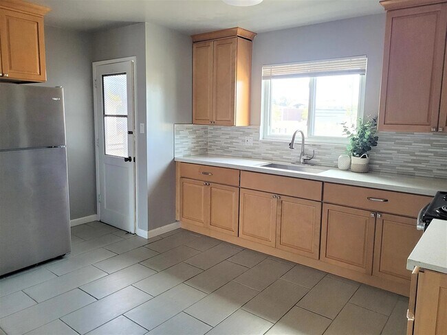 Photo - 3301 Santa Clara Ave Unit 1