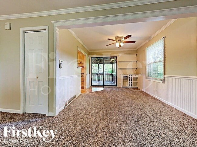 28W608 Bolles Ave