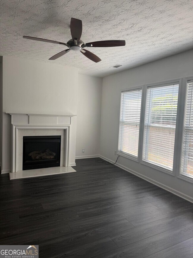 Photo - 1688 Windale Ct NW