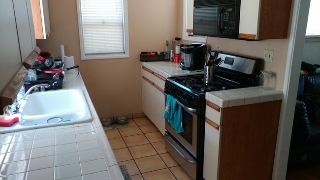 7109 Amherst Street Unit Front
