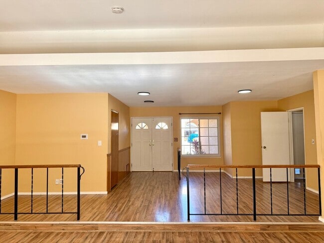 Photo - 2958 Rosette Ave