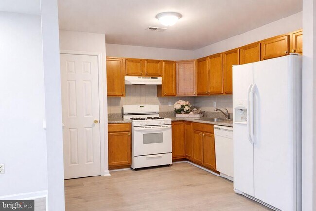 Photo - 9228 Blue Grass Rd