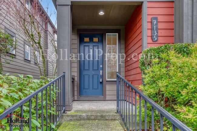 Photo - Beautiful 2 Bed • 2.5 Bath home in Prime Hillsboro Location – Light, Bright & Functional! *** Spe...