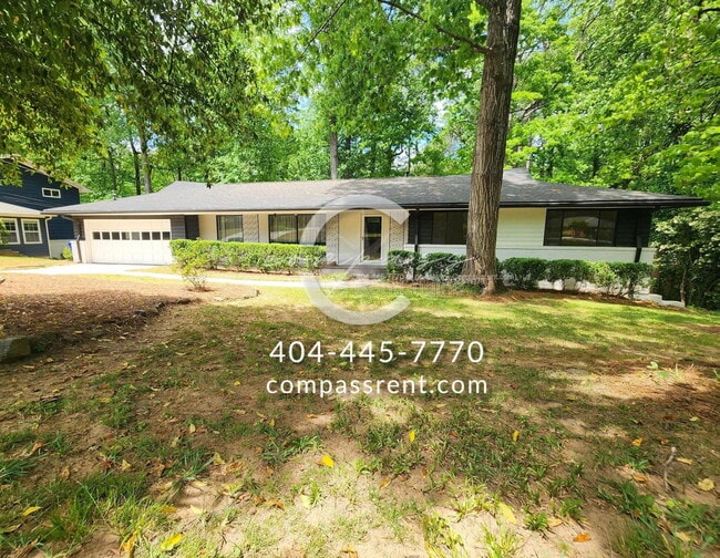 Building Photo - 2636 Whiteleigh Ct NE