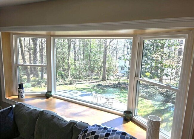 Photo - 2457 Sunset Dr NE