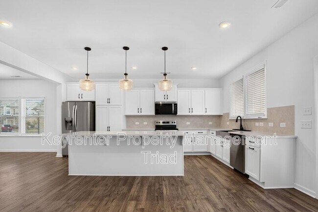 3012 Highlander Pt