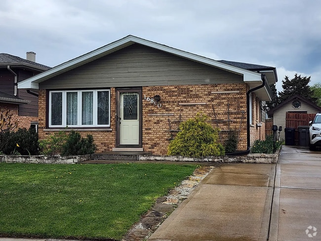 Building Photo - 16800 89th Ct Rental