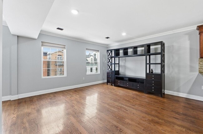 Photo - 168 New York Ave Unit 2