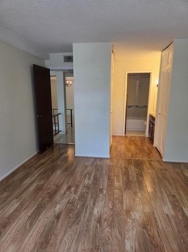 Photo - 3750 Inverrary Dr Unit 2C