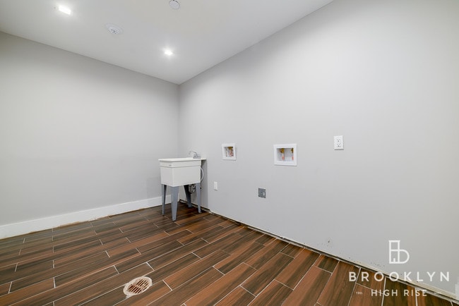 Photo - Brooklyn High Rise