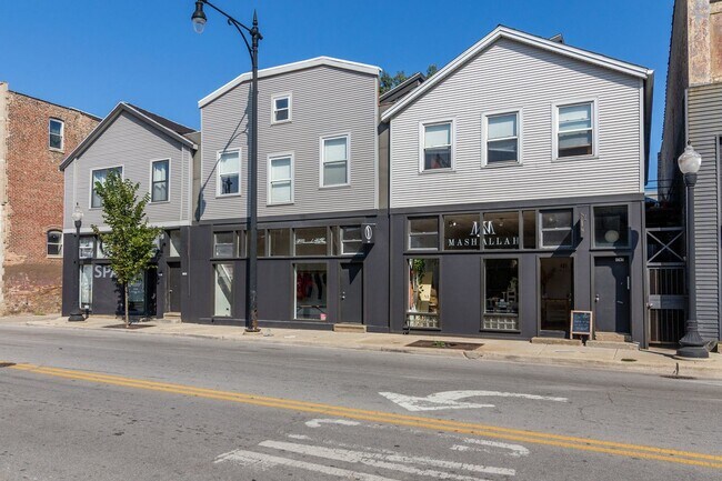 Photo - 1745 S Halsted St Unidad 2F Rental