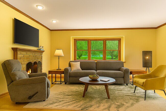 Photo - 630 Maple Ct