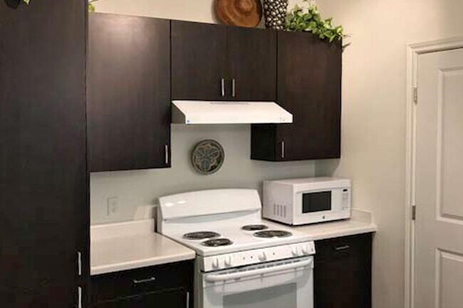 Photo - 2132 E Wisconsin Rd