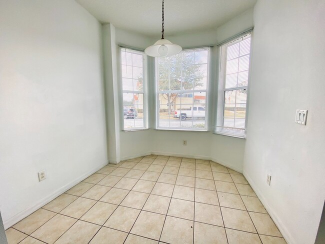 Photo - Beautiful 3 BD / 2.5 BA Townhome
