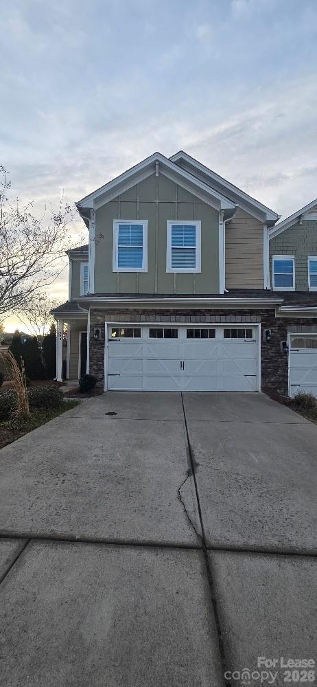 Building Photo - 990 Pennington Dr