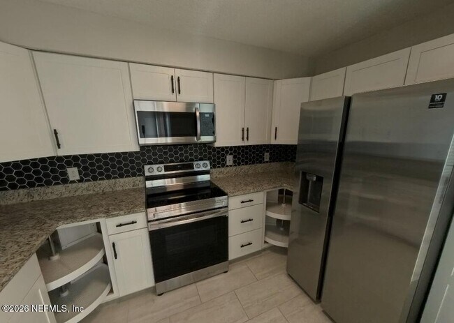 Photo - 8319 Daisy Ln S