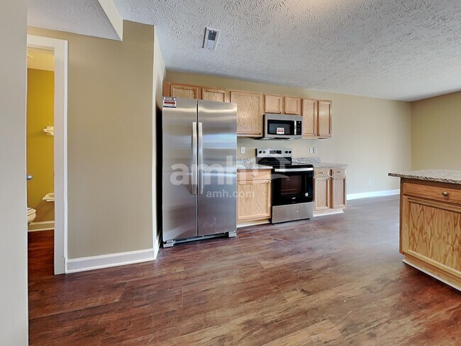 Photo - 327 Hartford Ct