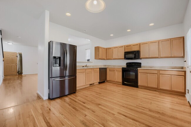 Photo - 2175 Squawbush Ridge Grove