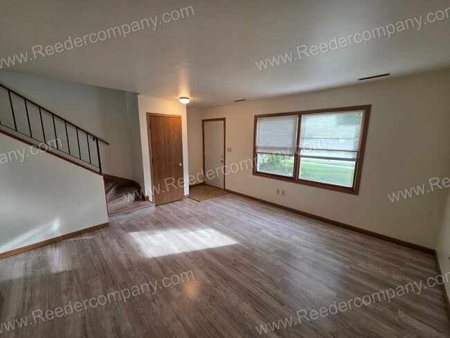 Photo - Spacious 2 bedroom 2 bathroom duplex in Hi...